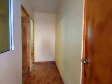 VENTA DE CASA DE 3 PISOS EN VILLA HEROES DEL CENEPA - CONO SUR