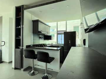 APARTA ESTUDIO AMOBLADO EN VENTA - PARQUE LA ELECTRIFICADORA