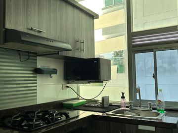 APARTA ESTUDIO AMOBLADO EN VENTA - PARQUE LA ELECTRIFICADORA