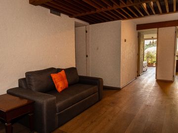 CASA EN VENTA EN JARDINES DEL PEDREGAL .