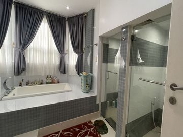 House and Lot For Sale in Ridgewood Heights Tagaytay City