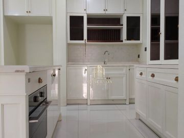 Nantawan Bangna KM.7 corner plot near Mega Bangna