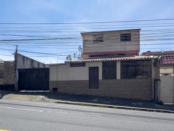 Vendo casa grande: Conocoto.. entrada Monserrat