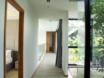 New Luxury Pool Villa, Nordic Style, San Phak, Hang Dong, near Chiang Mai Airport.