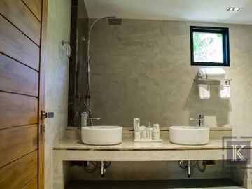 New Luxury Pool Villa, Nordic Style, San Phak, Hang Dong, near Chiang Mai Airport.