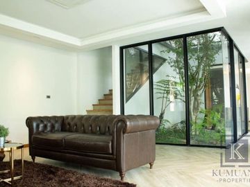 New Luxury Pool Villa, Nordic Style, San Phak, Hang Dong, near Chiang Mai Airport.