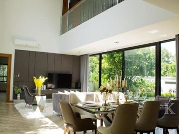 New Luxury Pool Villa, Nordic Style, San Phak, Hang Dong, near Chiang Mai Airport.