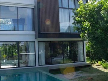 New Luxury Pool Villa, Nordic Style, San Phak, Hang Dong, near Chiang Mai Airport.