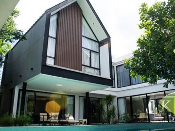 New Luxury Pool Villa, Nordic Style, San Phak, Hang Dong, near Chiang Mai Airport.