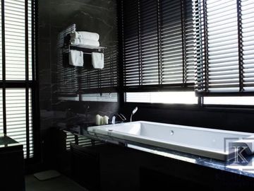 New Luxury Pool Villa, Nordic Style, San Phak, Hang Dong, near Chiang Mai Airport.