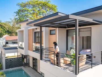 Luxury 3-Bedroom Pool Villa Near Kad Farang, Chiang Mai