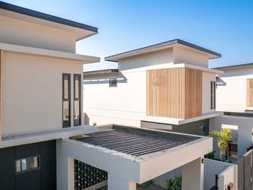 Luxury 3-Bedroom Pool Villa Near Kad Farang, Chiang Mai