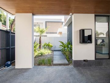 Luxury 3-Bedroom Pool Villa Near Kad Farang, Chiang Mai