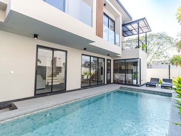 Luxury 3-Bedroom Pool Villa Near Kad Farang, Chiang Mai