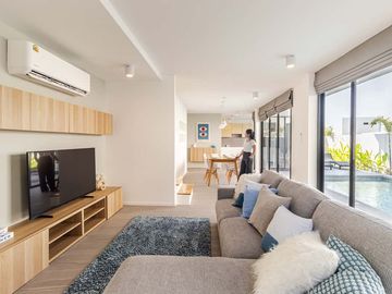 Luxury 3-Bedroom Pool Villa Near Kad Farang, Chiang Mai