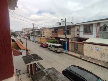 SE VENDE CASA CON 2 DEPARTAMENTOS EN LA SAIBA, SUR DE GUAYAAQUIL
