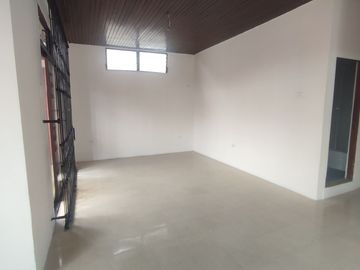 SE VENDE CASA CON 2 DEPARTAMENTOS EN LA SAIBA, SUR DE GUAYAAQUIL