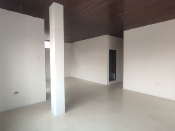 SE VENDE CASA CON 2 DEPARTAMENTOS EN LA SAIBA, SUR DE GUAYAAQUIL