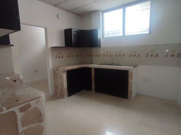 SE VENDE CASA CON 2 DEPARTAMENTOS EN LA SAIBA, SUR DE GUAYAAQUIL