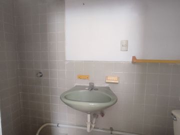 SE VENDE CASA CON 2 DEPARTAMENTOS EN LA SAIBA, SUR DE GUAYAAQUIL