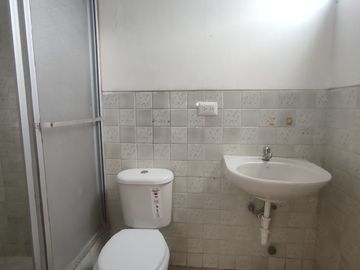 SE VENDE CASA CON 2 DEPARTAMENTOS EN LA SAIBA, SUR DE GUAYAAQUIL
