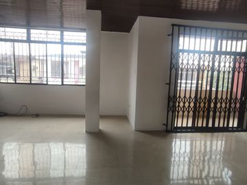 SE VENDE CASA CON 2 DEPARTAMENTOS EN LA SAIBA, SUR DE GUAYAAQUIL