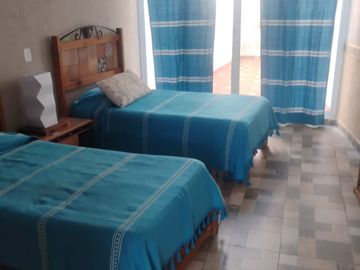 VENTA DE CASA TLAYACAPAN, CENTRO.