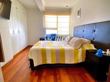 Ocasión!! VENTA DE MODERNO y AMPLIO DEPARTAMENTO EN SURCO CON DOS ESTACIONAMIENTOS