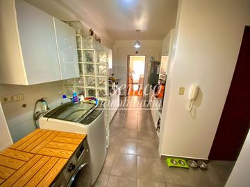 Ocasión!! VENTA DE MODERNO y AMPLIO DEPARTAMENTO EN SURCO CON DOS ESTACIONAMIENTOS