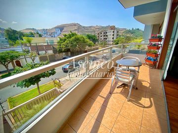 Ocasión!! VENTA DE MODERNO y AMPLIO DEPARTAMENTO EN SURCO CON DOS ESTACIONAMIENTOS