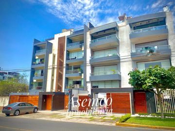 Ocasión!! VENTA DE MODERNO y AMPLIO DEPARTAMENTO EN SURCO CON DOS ESTACIONAMIENTOS