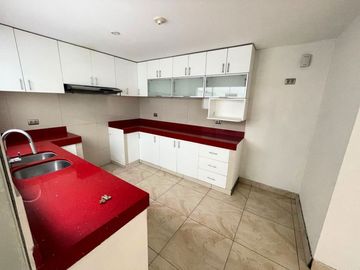 🏡 ¡DEPARTAMENTO EXCLUSIVO EN SURCO! | 156m² | 3 🛏️ | 2.5 🛁 | 2🚗
