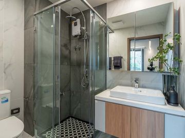 ARISE Charoenmuang Condo 1 Bedroom, 1 Bathroom, Conveniently located close to various amenities, such as Top Supermarket, Central Chiang Mai Airport