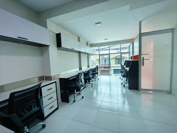 Oficinas en edificio corporativo en Bellavista