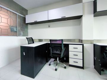 Oficinas en edificio corporativo en Bellavista