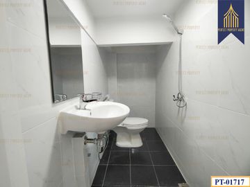 For sale, renovated townhouse, Premruthai Bearing, Samut Prakan, ready to move in