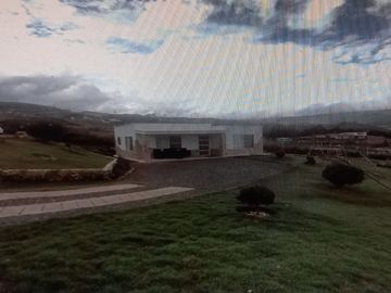 VENTA MODERNA CASA CAMPESTRE EN PARCELACION EL CARMEN DAGUA VALLE DEL CAUCA