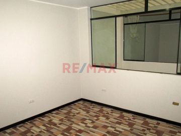 Oportunidad Para Cerrar Este Mes! Se Vende Amplio Departamento Con Las 3 B En Las Terrazas De Villa, Frente A Los Pantanos De Villa.