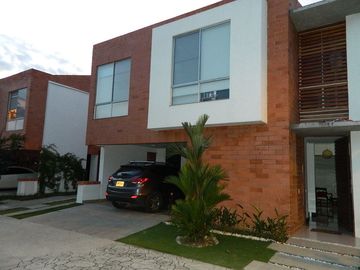 CASA CAMPESTRE EN CONDOMINIO SECTOR PANCE