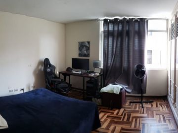 Vendo Casa en Calle San Luis cuadra 2, Urb. Centro Comercial Monterrico, Santiago de Surco