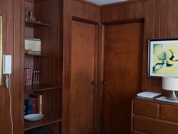 Vendo Casa en Calle San Luis cuadra 2, Urb. Centro Comercial Monterrico, Santiago de Surco