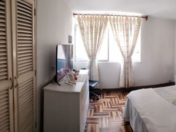 Vendo Casa en Calle San Luis cuadra 2, Urb. Centro Comercial Monterrico, Santiago de Surco