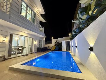 Tagaytay 4 Bedroom House and Lot For Sale with swimming pool