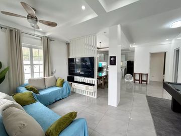 Tagaytay 4 Bedroom House and Lot For Sale with swimming pool
