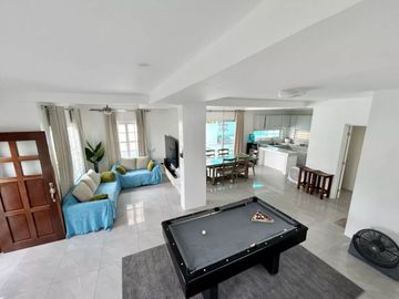 Tagaytay 4 Bedroom House and Lot For Sale with swimming pool