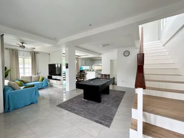 Tagaytay 4 Bedroom House and Lot For Sale with swimming pool