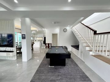 Tagaytay 4 Bedroom House and Lot For Sale with swimming pool