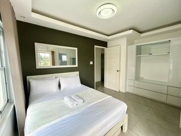 Tagaytay 4 Bedroom House and Lot For Sale with swimming pool