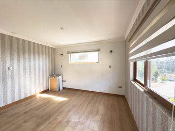 Casa fuera de condominio en Lomas san Sebastián