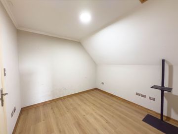 Casa fuera de condominio en Lomas san Sebastián